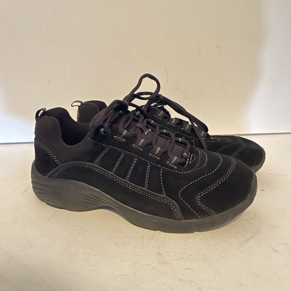 EASY STREET Women's Black Suede Punter Lace-Up Athletic Sneakers SZ 8.5